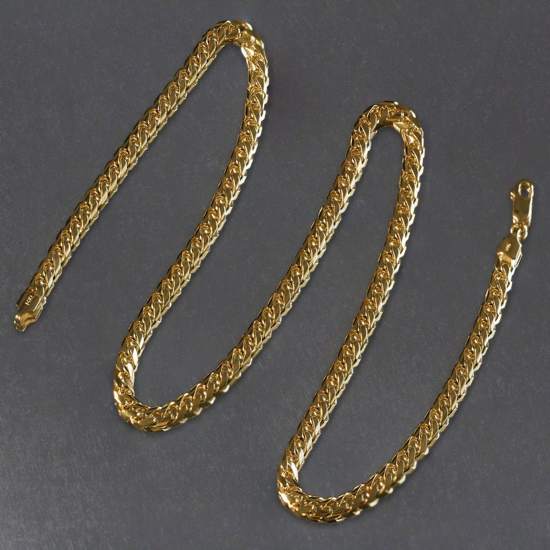 10k Yellow Gold Lite Figaro Chain (6.60 mm)