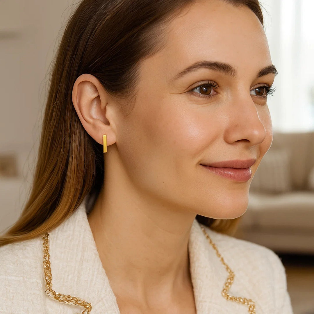 Bar Post Earrings in 14k Yellow Gold