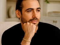 10k Yellow Gold Lite Figaro Bracelet (5.60 mm)